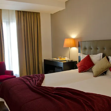 ホテル Vip エグゼクティブ サルダーニャ 4*