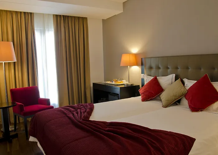 Hotel Vip Executive Saldanha 4*